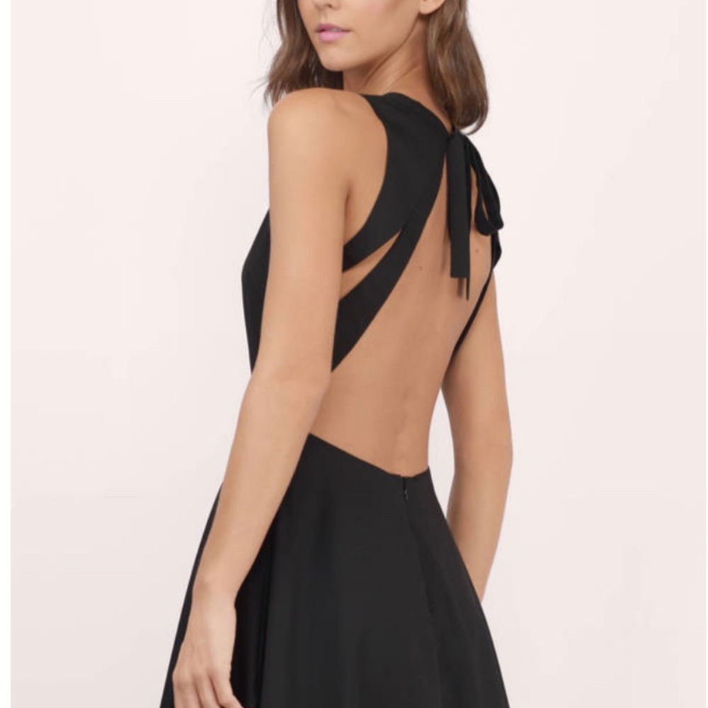 Tobi | Open Back Wine Skater Dress